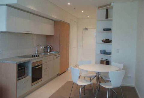 The Frontage - Accommodation Gladstone 7