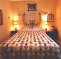 Hamilton's Cottage Collection and Country Gardens - Emmas Cottage - Accommodation Gladstone