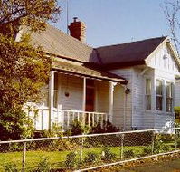 Majestic View Emily Cottage - Accommodation Gladstone
