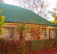 Colonial Cottages of Ross - Captain Samuels Cottage - Accommodation Gladstone
