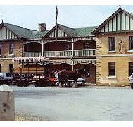Man-O-Ross Hotel - Accommodation Gladstone