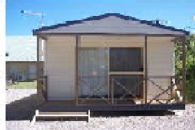 Sheffield Cabins - Accommodation Gladstone 0