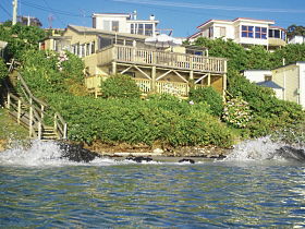 Tidal Whispers - Accommodation Gladstone 0