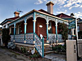 Merre Bes - Accommodation Gladstone 0