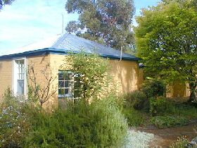Richmond Coachmans Rest - Accommodation Gladstone 0