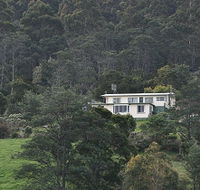 The Eagles View - Accommodation Gladstone