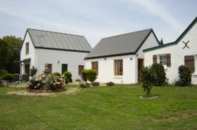 Richmond Barracks - Accommodation Gladstone 0