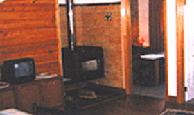 Stringy Bark Holiday Accommodation - Accommodation Gladstone 0