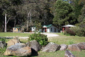 Mountainside Nature Retreat - Accommodation Gladstone 0