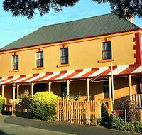 Meredith House And Mews - Accommodation Gladstone