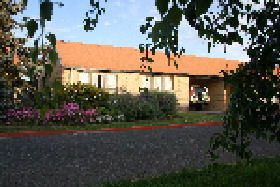 Glasgow Lodge - Accommodation Gladstone 0