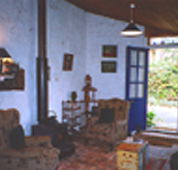 Hamilton's Cottage Collection and Country Gardens - Edwards Cottage - Accommodation Gladstone