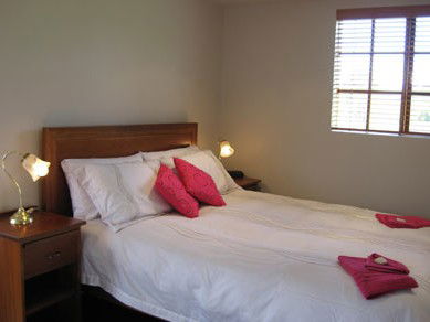 Amble Inn Cottage - Accommodation Gladstone 1