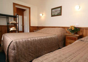 Richmond Barracks - Accommodation Gladstone 2