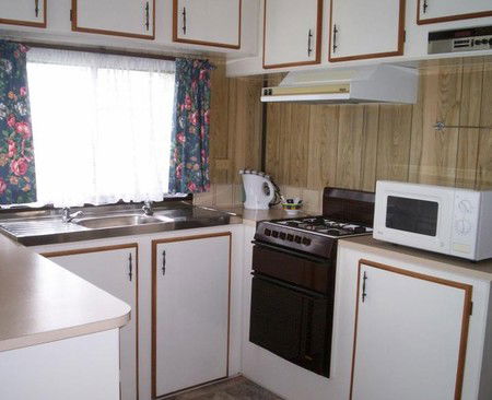 Devonport Holiday Village - Accommodation Gladstone 2