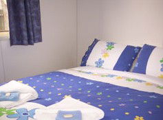 Sheffield Cabins - Accommodation Gladstone 1