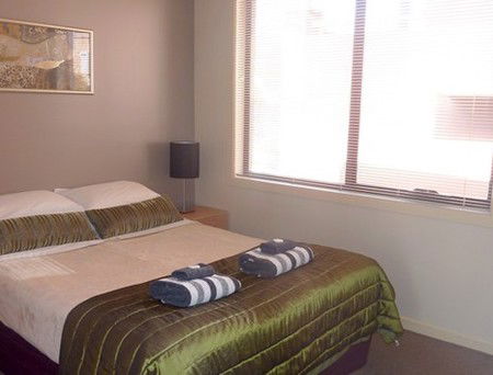 Flinders Lane Holiday Units - Accommodation Gladstone 1