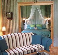 Crater Lakes Rainforest Cottages - Accommodation Gladstone