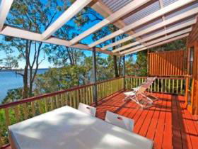 Eumarella Shores Noosa Lake Retreat - Accommodation Gladstone 0