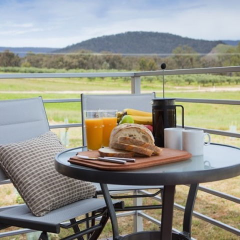 Eco-luxe @ Mount Avoca - Accommodation Gladstone 1