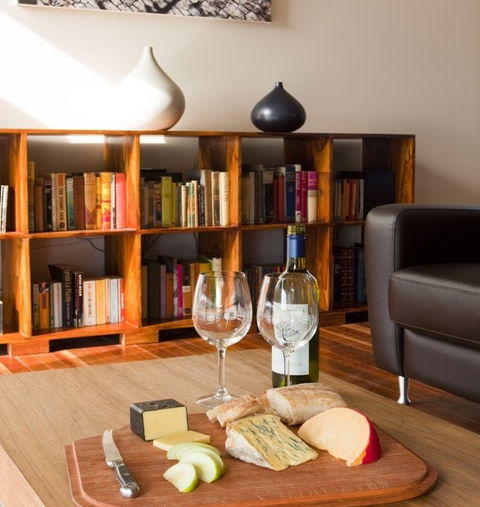 Eco-luxe @ Mount Avoca - Accommodation Gladstone 4