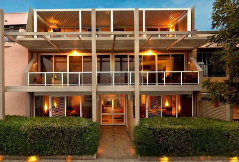 Bay Breeze Boutique Accommodation - Accommodation Gladstone 0