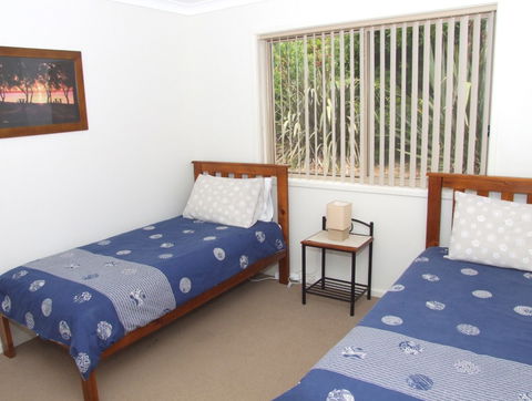 Parker By The Sea - Accommodation Gladstone 3