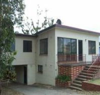 Beach House on Beach Road - Accommodation Gladstone