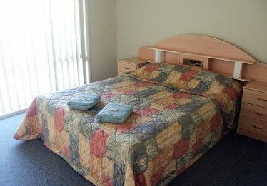 Admirals Lodge - Accommodation Gladstone 4