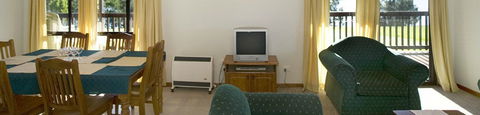 Black Bream Point Holiday Cabins - Accommodation Gladstone 3