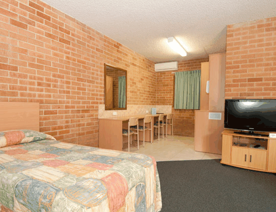 New Olympic Motel - Accommodation Gladstone 1