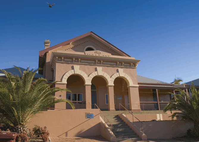 New Olympic Motel - Accommodation Gladstone 2