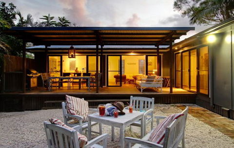 Beachshack - Accommodation Gladstone 4