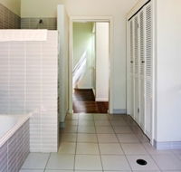 A Summer Cottage - Accommodation Gladstone
