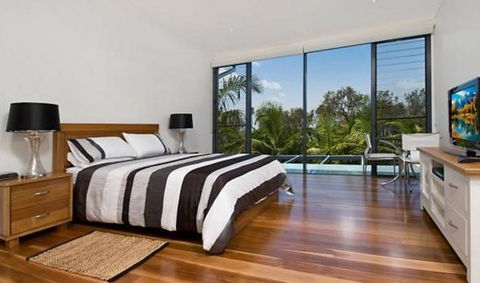 Aamber Beach House At Kiah - Accommodation Gladstone 4