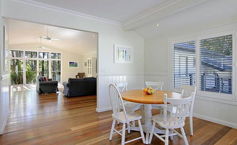 Away On Belongil Fields - Accommodation Gladstone 3
