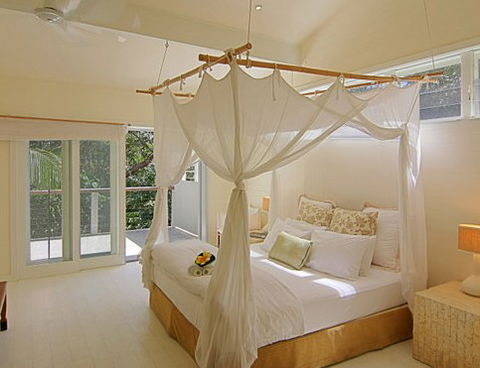 Beachcomber Beach House - Accommodation Gladstone 5
