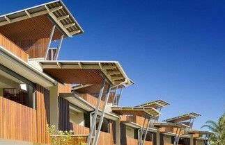Beach House 17, East On Byron - Accommodation Gladstone 0