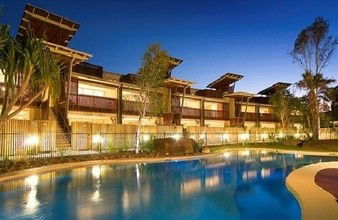 Beach House 17, East On Byron - Accommodation Gladstone 4