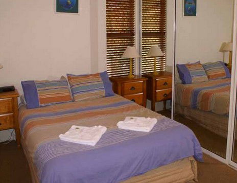 Airy Surfside Unit - Accommodation Gladstone 4
