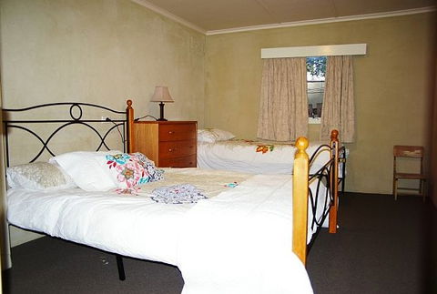 Ellstanmor Country Guesthouse - Accommodation Gladstone 4