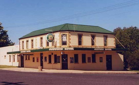 Coffeys Hotel - Accommodation Gladstone 0