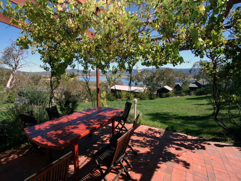 House Matterhorn - Accommodation Gladstone 1