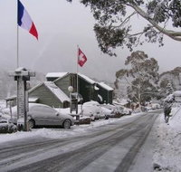 Kasees Apartments and Mountain Lodge - Accommodation Gladstone