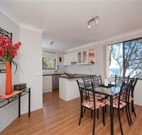 Magnus Street Treetops - Accommodation Gladstone
