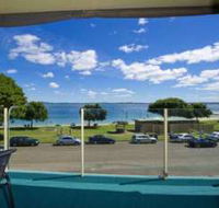 Little Hut - Accommodation Gladstone