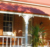 Araluen Old Courthouse Bed and Breakfast - Accommodation Gladstone