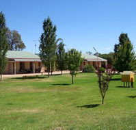 Narrandera Caravan Park - Accommodation Gladstone