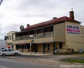 The Star Hotel - Accommodation Gladstone 0