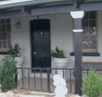 The Old Bridge Inn - Accommodation Gladstone